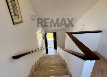 Scale - Villa via della batteria siacci
 
62 a, Anzio - photo 7