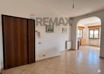 Stanza vuota - Villa via della batteria siacci
 
62 a, Anzio - photo 9