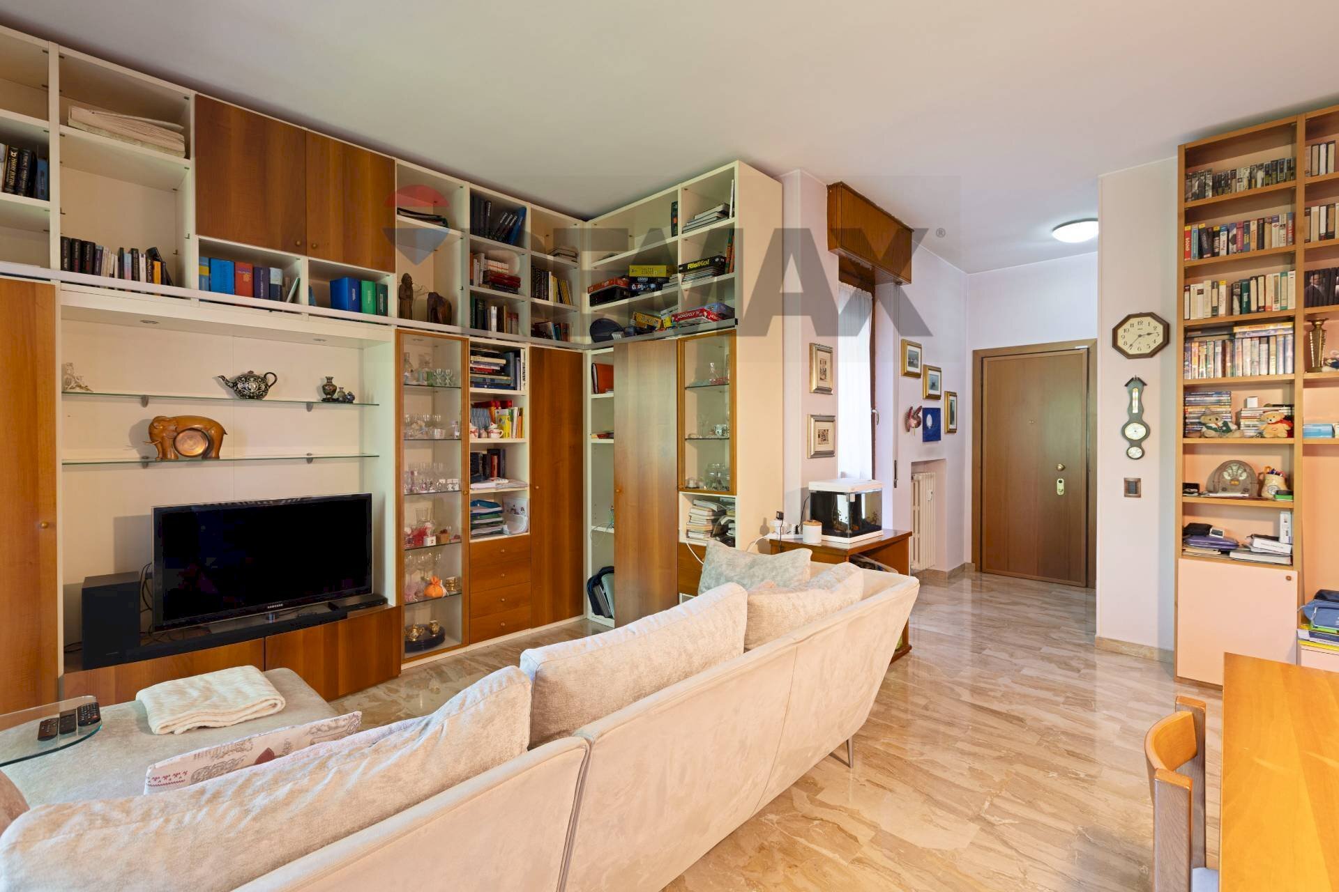 Soggiorno - Three-room apartment Via Fratelli Cervi
4, Vimercate - photo 3