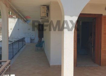 Terrazza - Three-room apartment Contrada Sillemi
 
4-6, Letojanni - photo 10