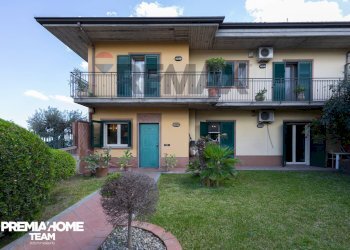 Casa all\'aperto - Casa semi indipendente Via Agrigento
 
13, San Pietro Clarenza - foto 1