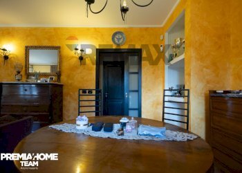 Sala da pranzo - Casa semi indipendente Via Agrigento
 
13, San Pietro Clarenza - foto 44