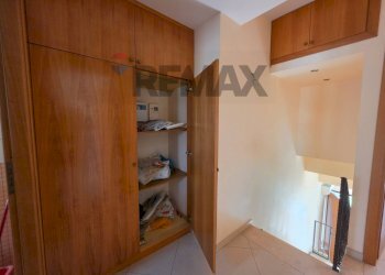 Camera / camera da letto - Four-room apartment via san nicolò
 
6, Aci Catena - photo 39