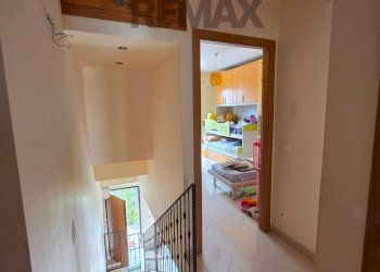 Hall / corridoio - Four-room apartment via san nicolò
 
6, Aci Catena - photo 40