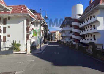Edificio all\'aperto - Three-room apartment VIA RECANATI
 
11, Giardini-Naxos - photo 1
