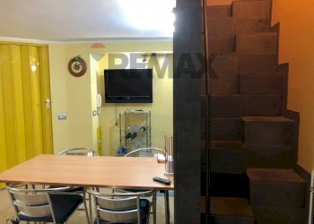 Sala da pranzo - Three-room apartment VIA RECANATI
 
11, Giardini-Naxos - photo 8