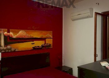 Camera / camera da letto - Three-room apartment VIA RECANATI
 
11, Giardini-Naxos - photo 10