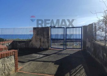 Terrazza - Three-room apartment VIA RECANATI
 
11, Giardini-Naxos - photo 21