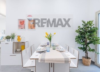 Sala da pranzo - Four-room apartment Via Mongibello
 
39, Catania - photo 9