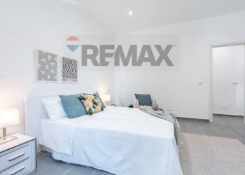 Camera / camera da letto - Four-room apartment Via Mongibello
 
39, Catania - photo 22