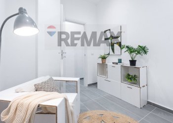 Soggiorno - Four-room apartment Via Mongibello
 
39, Catania - photo 25