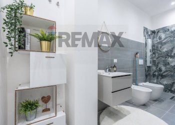 Bagno - Four-room apartment Via Mongibello
 
39, Catania - photo 27