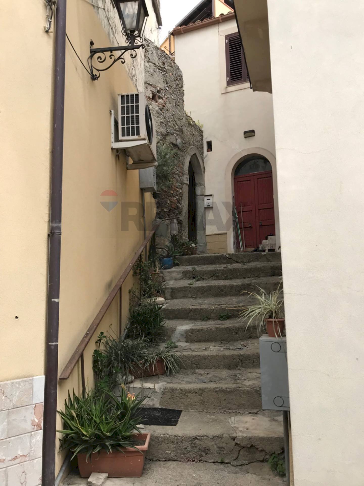 Casa all\'aperto - Casa indipendente via Sant'onofrio
71, Casalvecchio Siculo - foto 2