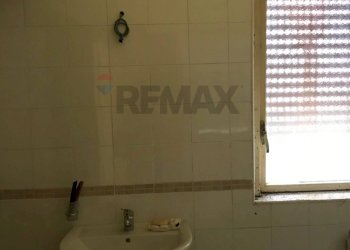 Bagno - Casa indipendente via Sant'onofrio
71, Casalvecchio Siculo - foto 11