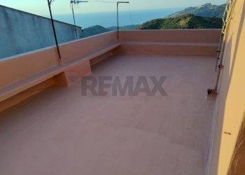Terrazza - Casa indipendente via Sant'onofrio
71, Casalvecchio Siculo - foto 13
