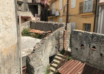 Edificio all\'aperto - Casa indipendente via Sant'onofrio
71, Casalvecchio Siculo - foto 17