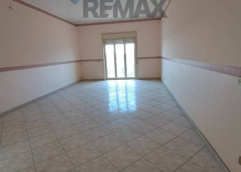 Stanza vuota - Appartamento viale statuto dei lavoratori
 
185, Adrano - foto 11