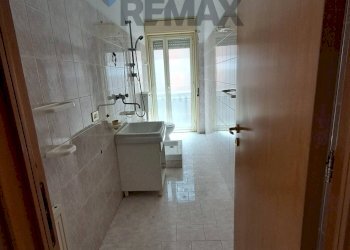 Bagno - Appartamento viale statuto dei lavoratori
 
185, Adrano - foto 15