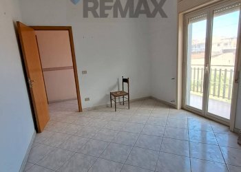 Stanza vuota - Appartamento viale statuto dei lavoratori
 
185, Adrano - foto 16