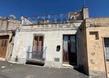Casa all\'aperto - Independent house Via Carmine
 
55, Buscemi - photo 1