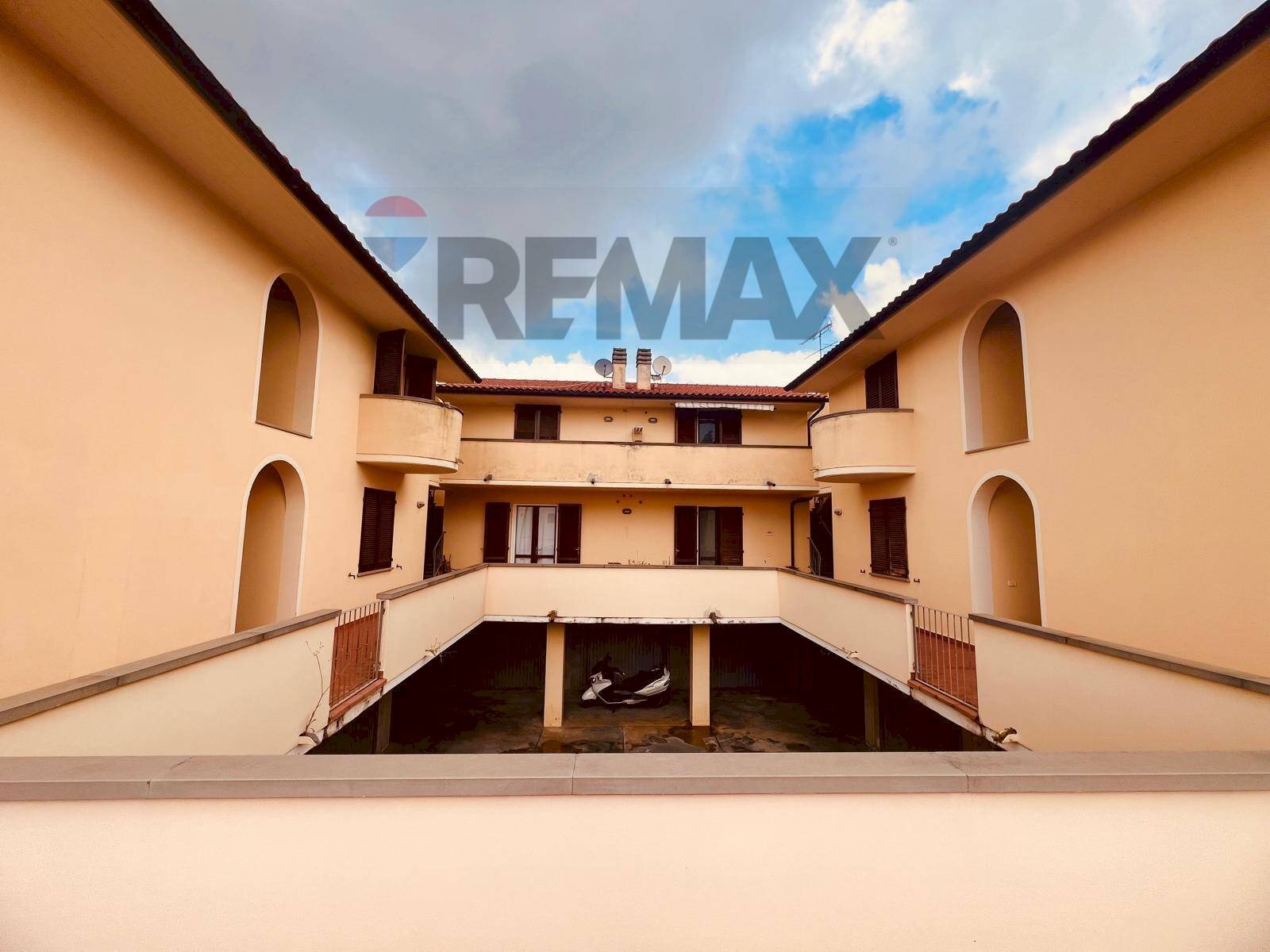 Edificio all\'aperto - Two-room apartment Guardistallo - photo 3