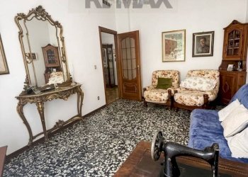 Soggiorno - Appartamento Via Scotto 8, Savona - foto 14