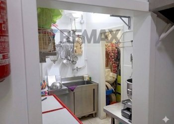Bagno - Cafeteria - Cold Bar Via Giuseppe Bonocore, Napoli - photo 12