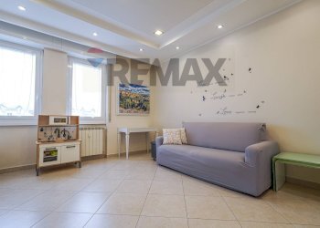 Soggiorno - Four-room apartment VIA VERDI, Sovico - photo 1