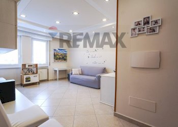 Soggiorno - Four-room apartment VIA VERDI, Sovico - photo 2