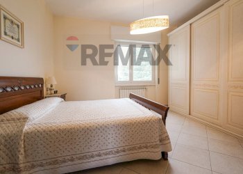 Camera / camera da letto - Four-room apartment VIA VERDI, Sovico - photo 12