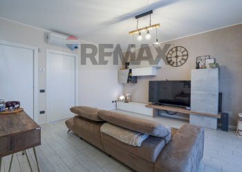 Soggiorno - Three-room apartment via XXV Aprile
 
4, Mezzago - photo 3