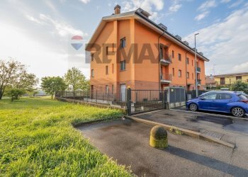 Edificio all\'aperto - Three-room apartment via XXV Aprile
 
4, Mezzago - photo 25