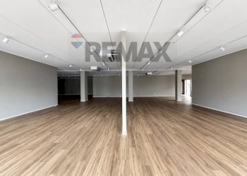 Stanza vuota - Commercial Premises Viale Fratelli Kennedy
15, Pedrengo - photo 6