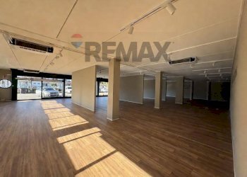 Stanza vuota - Commercial Premises Viale Fratelli Kennedy
15, Pedrengo - photo 3
