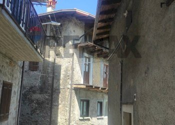 Edificio all\'aperto - Semi-detached house Rogno - photo 3