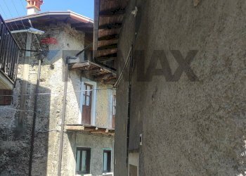 Edificio all\'aperto - Semi-detached house Rogno - photo 4