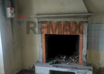 Parcheggio - Semi-detached house Rogno - photo 6