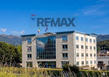 Edificio all\'aperto - Ufficio Piazzale Schumm, Alpignano - foto 4