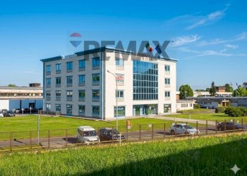 Edificio all\'aperto - Ufficio Piazzale Schumm, Alpignano - foto 6