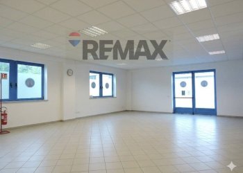 Stanza vuota - Ufficio Piazzale Schumm, Alpignano - foto 8