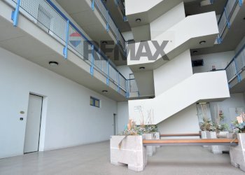 Edificio all\'aperto - Ufficio Piazzale Schumm, Alpignano - foto 26