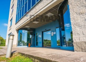 Edificio all\'aperto - Ufficio Piazzale Schumm, Alpignano - foto 34