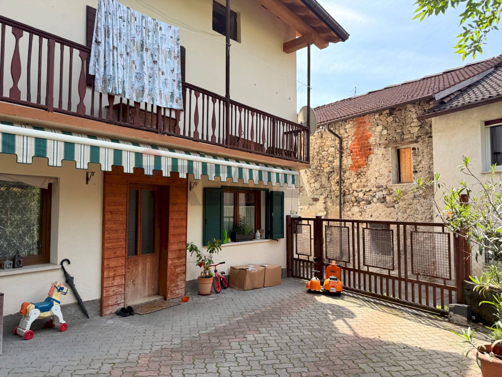 Casa all\'aperto - Casa indipendente Via Calzen
 
39, Fonzaso - foto 1