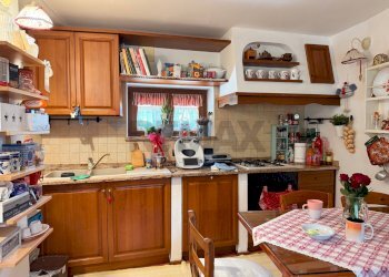 Cucina - Casa indipendente Via Calzen
 
39, Fonzaso - foto 14