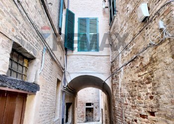 Edificio all\'aperto - Bilocale Vicolo Guglielmi
8, Jesi - foto 29
