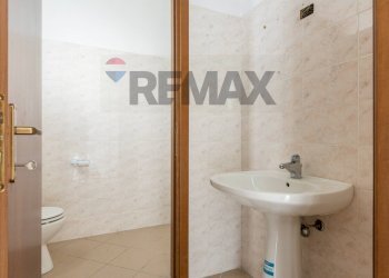 Bagno - Shop Piazza Borsellino e Falcone
2, Salsomaggiore Terme - photo 24