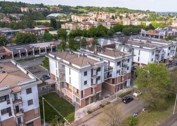 Edificio all\'aperto - Shop Piazza Borsellino e Falcone
2, Salsomaggiore Terme - photo 32