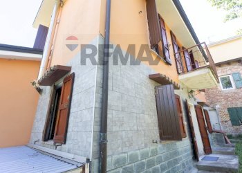 Edificio all\'aperto - Casa semi indipendente strada di Marzano
 
69, Salsomaggiore Terme - foto 26