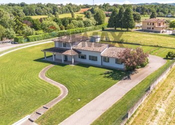 Casa all\'aperto - Villa Case Sparse Fornace Fulgoni
 
13, Castell'Arquato - foto 1