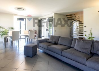 Sala da pranzo - Villa Case Sparse Fornace Fulgoni
 
13, Castell'Arquato - foto 3